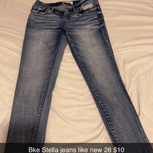 Worn once BKE Stella 26